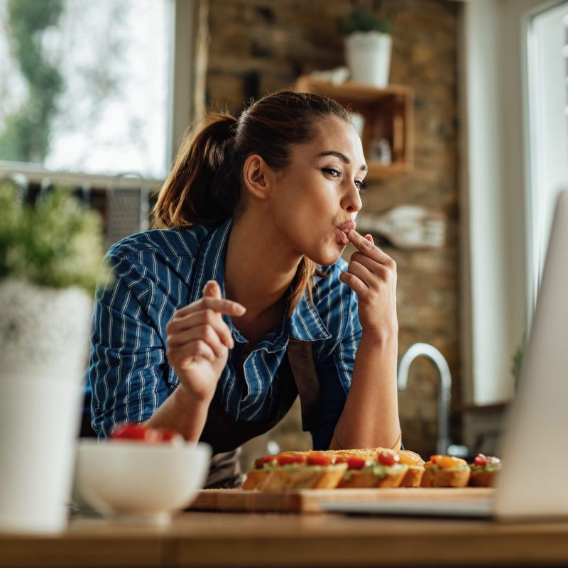 ¿Puedo comer de todo con carillas dentales?
